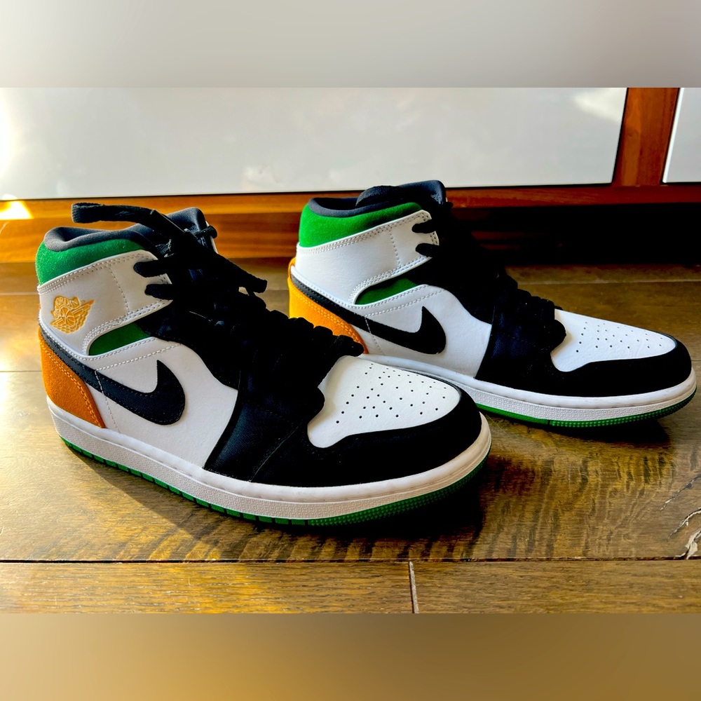 Oakland Jordan 1 Mid